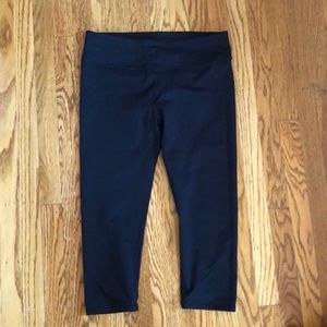 Fabletics cropped leggings